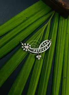 Elegant Infinity Diamond Pendant